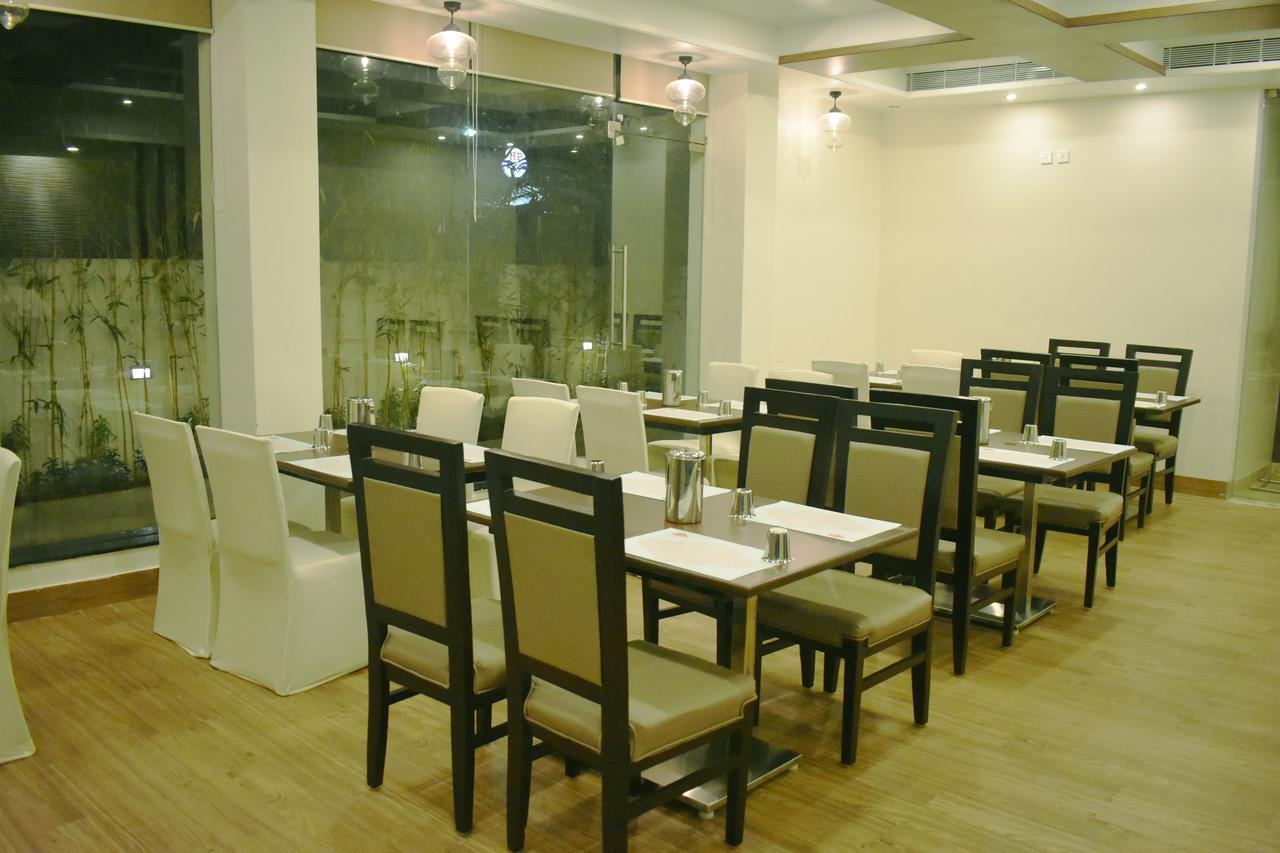 Grand Arcadia Hotel Tiruchirappalli Buitenkant foto