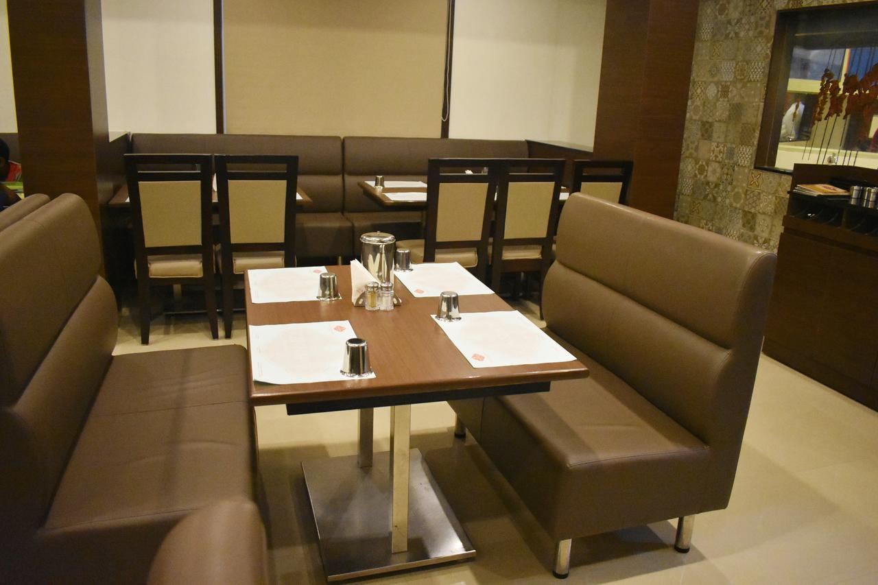 Grand Arcadia Hotel Tiruchirappalli Buitenkant foto